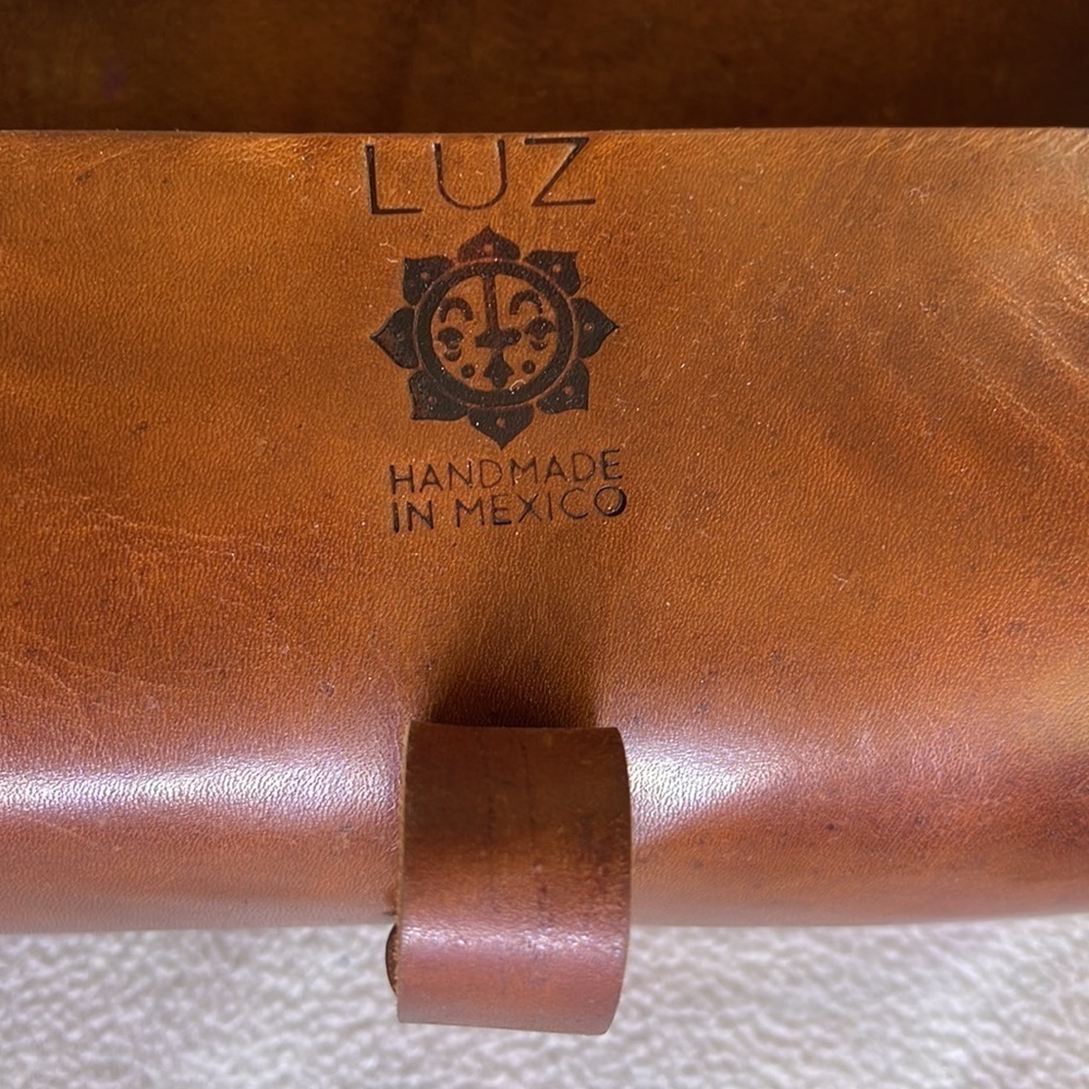 La Carmelita Handmade in Mexico Leather Cross Body Bag - Picture 5 of 9